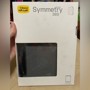 OtterBox Symmetry 360-iPad 7th/8th generation